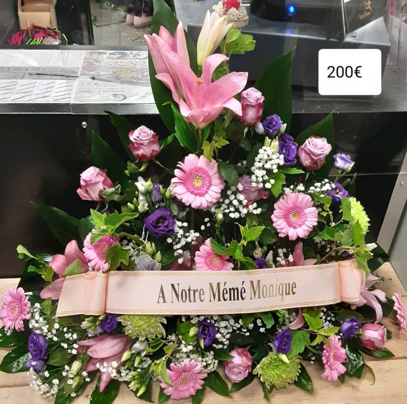 Coussin conique / Devant de tombe