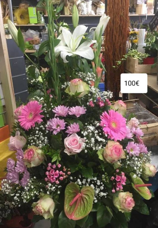 Coussin conique / Devant de tombe